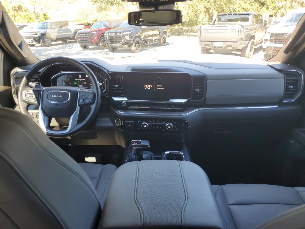 Used 2023 GMC Sierra 1500 SLT w/ SLT Premium Plus Package AWD/4WD image 20