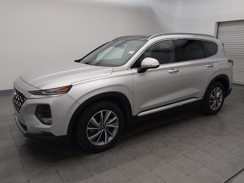 Used 2019 Hyundai Santa Fe FWD image 2