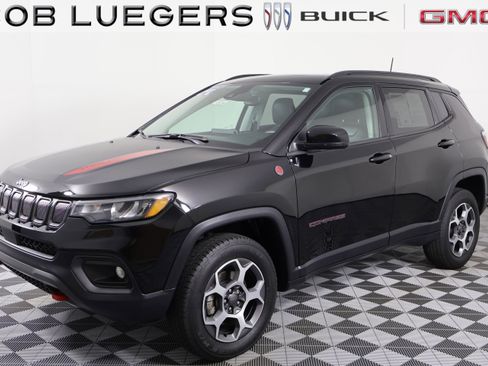 Used 2022 Jeep Compass Trailhawk w/ Sun and Sound Group AWD/4WD image 5