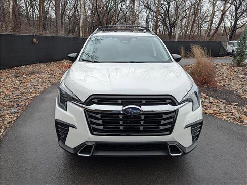 Used 2024 Subaru Ascent Touring image 8