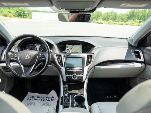Used 2019 Acura TLX w/ Technology Package FWD image 22