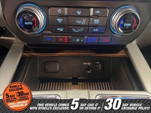 Used 2015 Ford F150 Lariat w/ Equipment Group 502A Luxury image 34