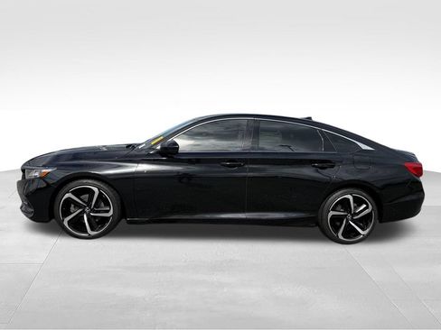 Used 2019 Honda Accord Sport image 2