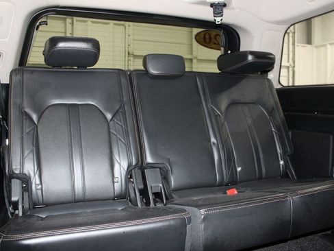 Used 2020 Ford Expedition Platinum RWD image 33