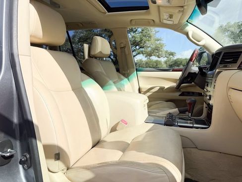 Used 2015 Lexus LX 570 4WD image 17