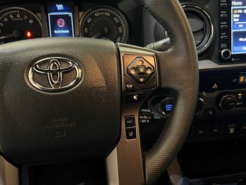 Certified 2020 Toyota Tacoma TRD Off-Road image 21