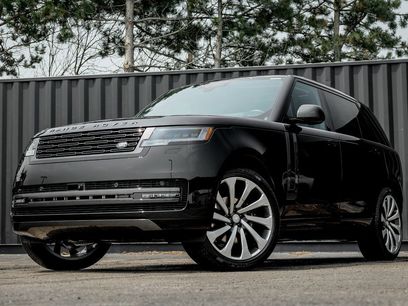 New 2025 Land Rover Range Rover Long Wheelbase SE