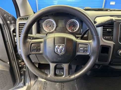 Used 2013 RAM 1500 Express RWD image 14