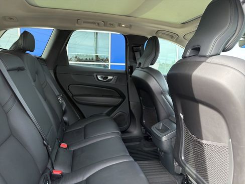 Used 2023 Volvo XC60 B5 Plus w/ Protection Package Premier AWD/4WD image 17