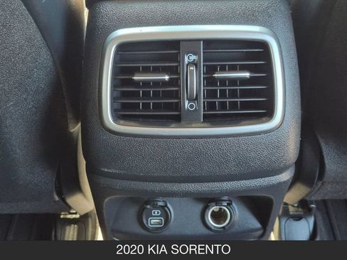 Used 2020 Kia Sorento EX AWD/4WD image 17