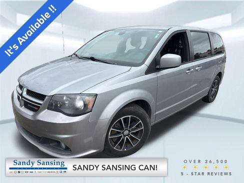 Used 2019 Dodge Grand Caravan GT image 1