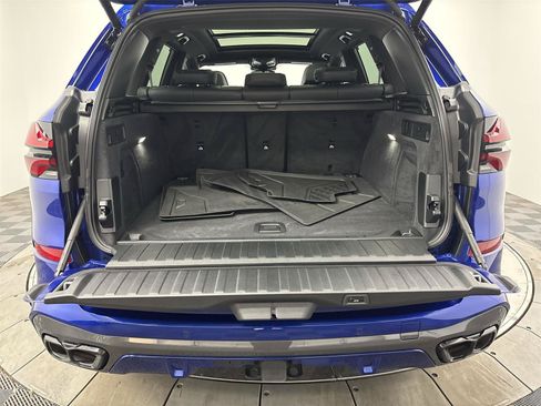 Used 2025 BMW X5 M60i AWD/4WD image 21