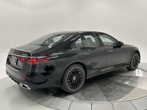 New 2026 Mercedes-Benz E 350 4MATIC Sedan image 7