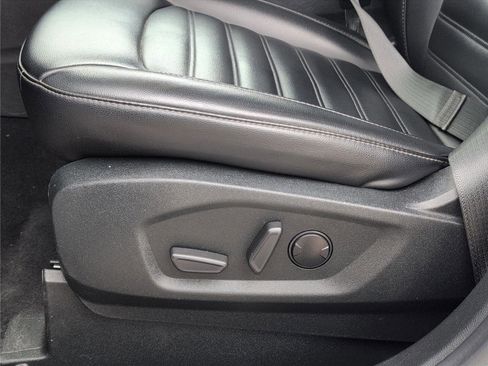 Used 2022 Ford Edge SEL image 24