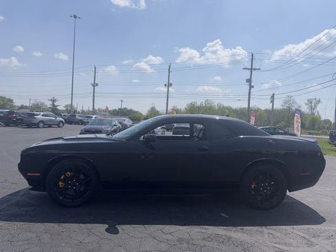 Used 2018 Dodge Challenger GT AWD/4WD image 4