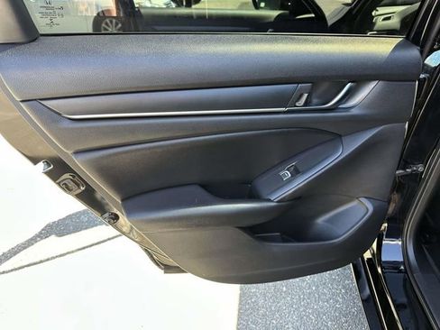 Used 2020 Honda Accord Sport image 21