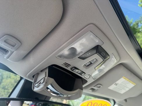 Used 2020 Toyota Sienna XLE w/ Carpet Mat Package FWD image 27