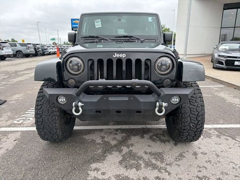 Used 2014 Jeep Wrangler Sahara w/ Connectivity Group AWD/4WD image 6