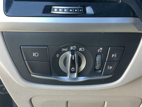 Used 2019 BMW X3 sDrive30i w/ Convenience Package image 18