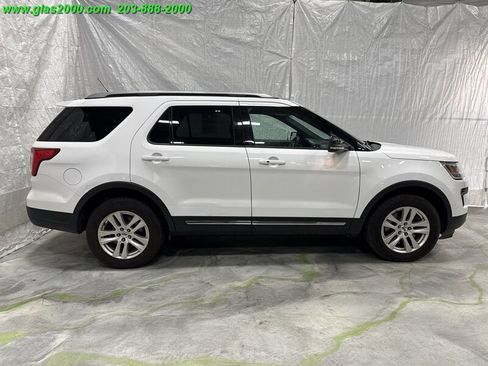 Used 2018 Ford Explorer XLT w/ Equipment Group 201A image 14
