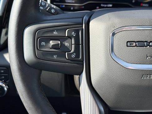 Used 2025 GMC Sierra 2500 Denali Ultimate AWD/4WD image 10