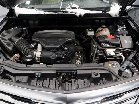 Used 2019 Cadillac XT5 Base image 16