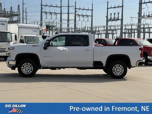 Used 2024 Chevrolet Silverado 2500 LT w/ All Star Edition AWD/4WD image 7