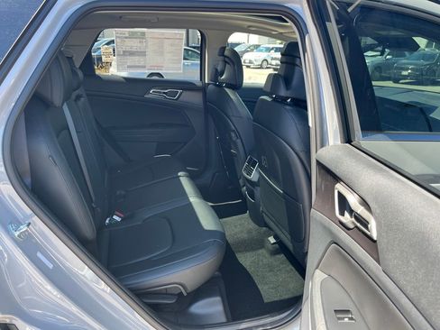 New 2026 Kia Sportage EX FWD image 17