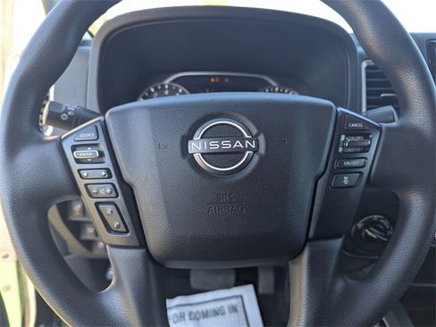 Used 2022 Nissan Frontier SV w/ Technology Package image 19