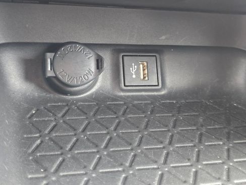Certified 2023 Toyota RAV4 LE AWD/4WD image 29