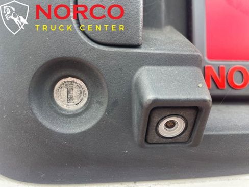 Used 2014 Chevrolet Express 2500 image 8