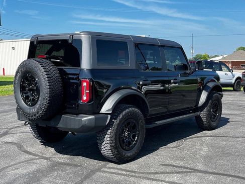 Used 2024 Ford Bronco Wildtrak image 3