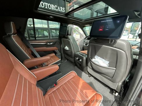 Used 2023 GMC Yukon Denali Ultimate AWD/4WD image 23