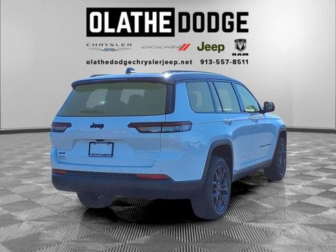 New 2025 Jeep Grand Cherokee L Limited image 29