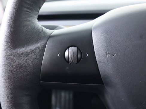 Used 2018 Tesla Model 3 Long Range image 11