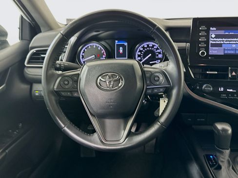 Used 2023 Toyota Camry SE image 17