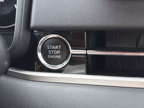 Used 2024 Mitsubishi Outlander SEL image 27