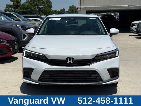 Used 2023 Honda Civic EX image 4