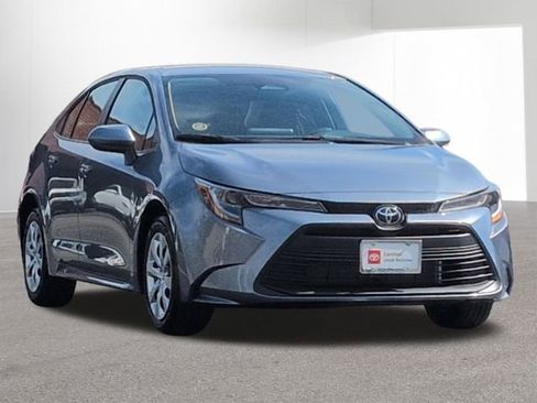 Certified 2026 Toyota Corolla LE FWD image 3