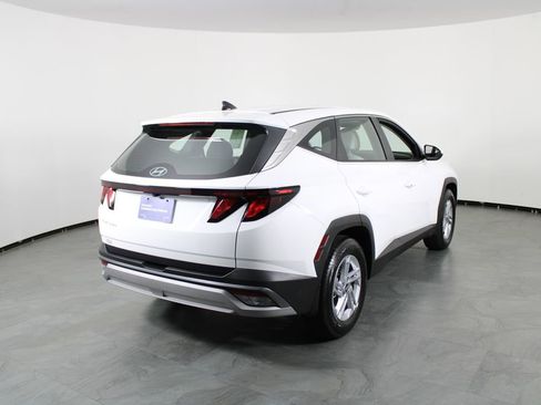 Certified 2026 Hyundai Tucson SE FWD image 16