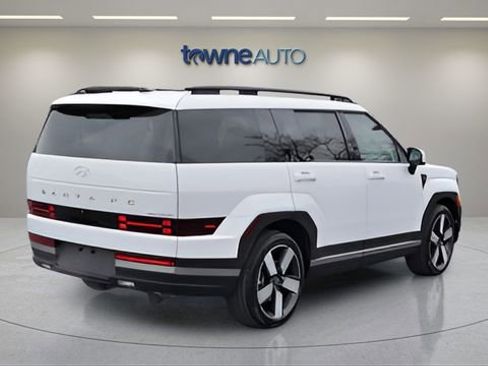Used 2024 Hyundai Santa Fe Limited image 6