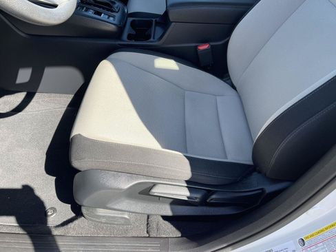Used 2024 Honda CR-V LX image 3