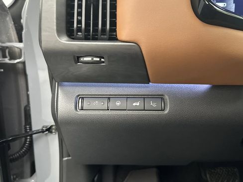 New 2026 Nissan Pathfinder Platinum AWD/4WD image 25