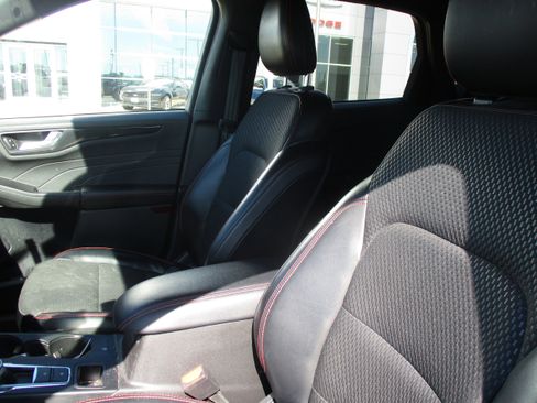 Used 2024 Ford Escape ST-Line w/ Tech Pack #1 AWD/4WD image 15