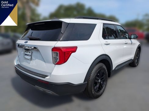 Used 2023 Ford Explorer XLT w/ Equipment Group 202A RWD image 6