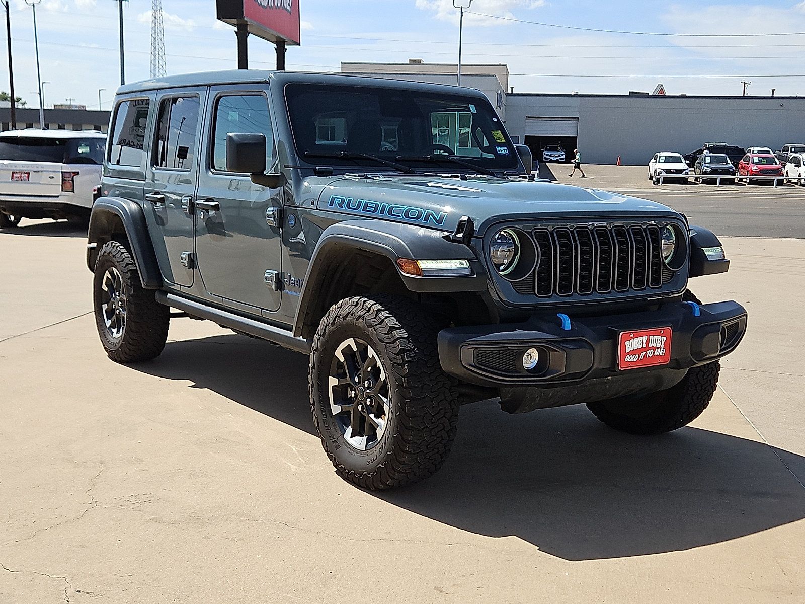 Used 2025 Jeep Wrangler Unlimited Rubicon 4xe w/ Safety Group AWD/4WD image 4