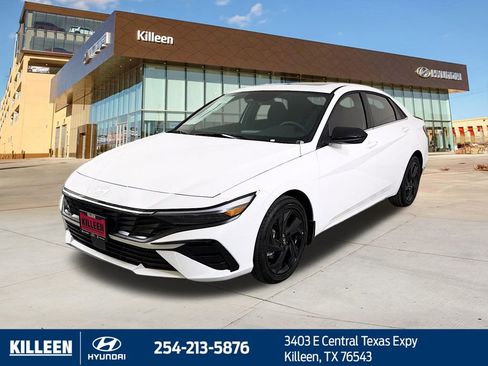 New 2026 Hyundai Elantra SEL Sport Premium FWD image 3