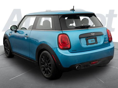 Used 2019 MINI Cooper 2-Door Hardtop image 2