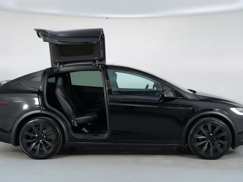 Used 2023 Tesla Model X image 55