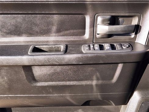 Used 2020 RAM 1500 Express image 24